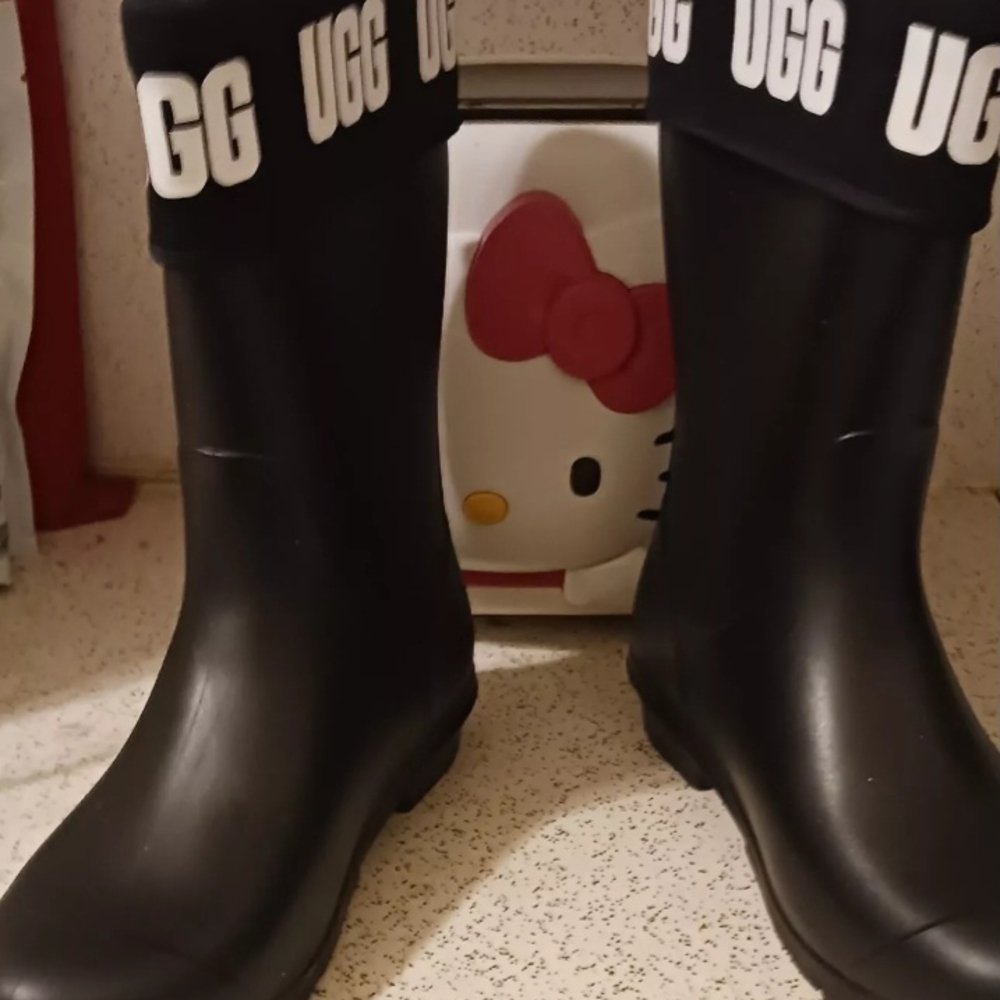 UGG Black Winter Rain Boots Mid-Calf Height